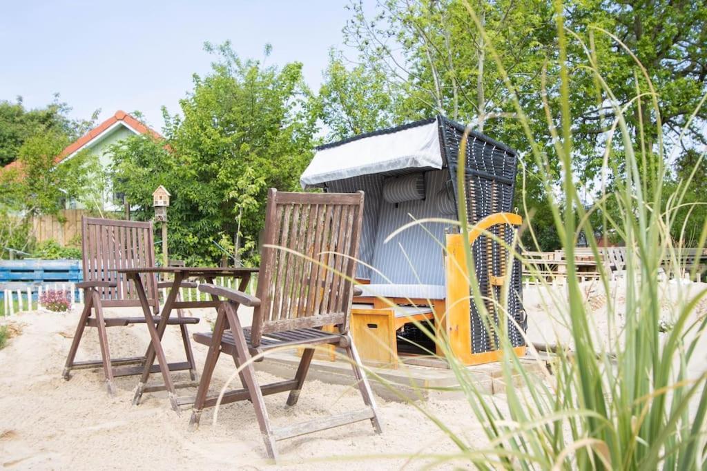 Ferienwohnungen Fehmarn Mit Parkplatz In Petersdorf Exterior foto